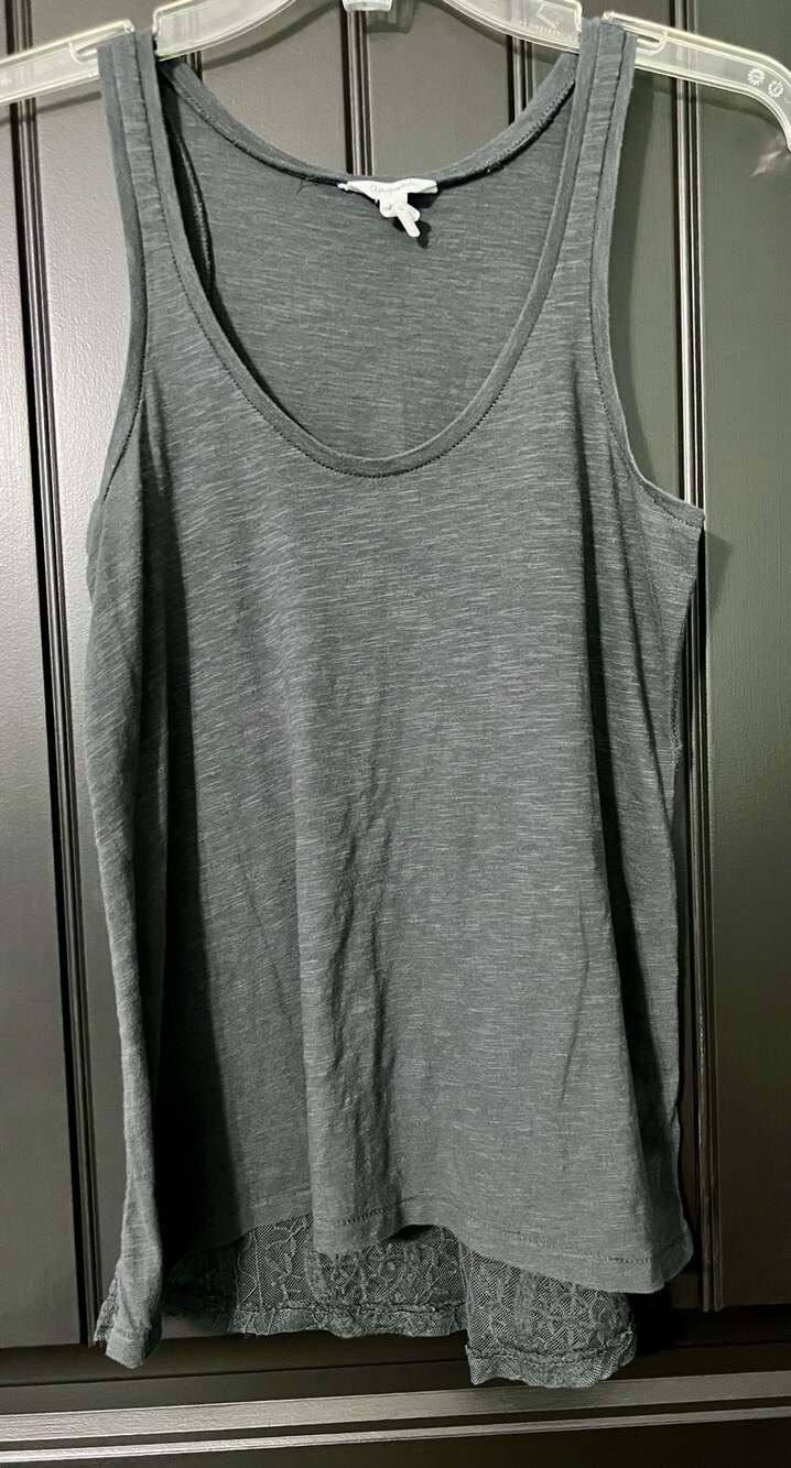 Aeropostale Marled Gray Scoop Neck Tank Top with Lace Panel